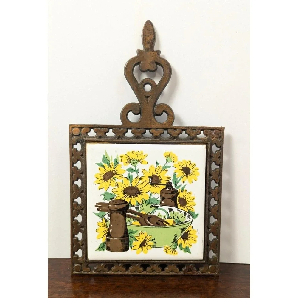 Vintage Action Industries Cast Iron Sunflower Ceramic Tile Trivet Wall Hanging